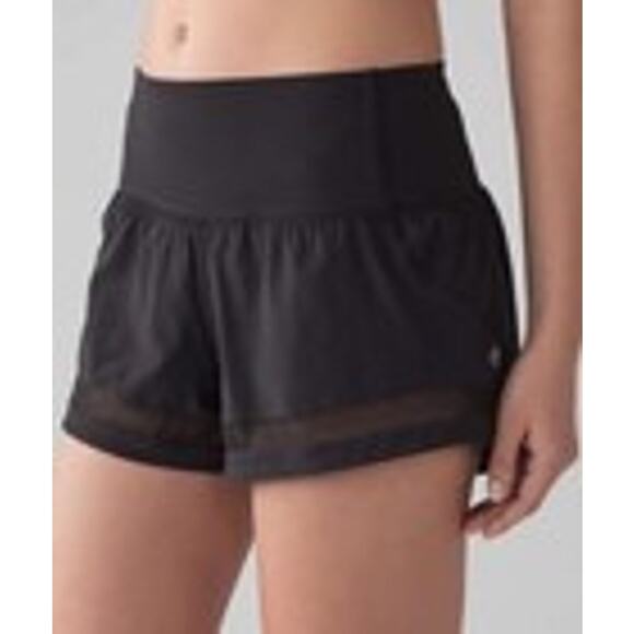LULULEMON Women's Black Perfect Pace Shorts-3"- Size 6 - Picture 1 of 5